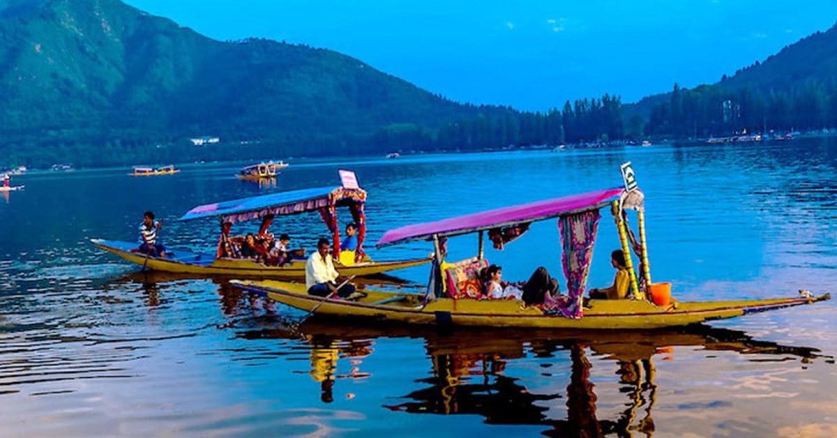 Shikara ride in Dal lake tour from Kerala